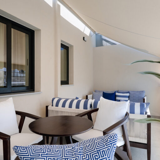 Exclusive Apartment with Balcony - Monastiraki Hotel